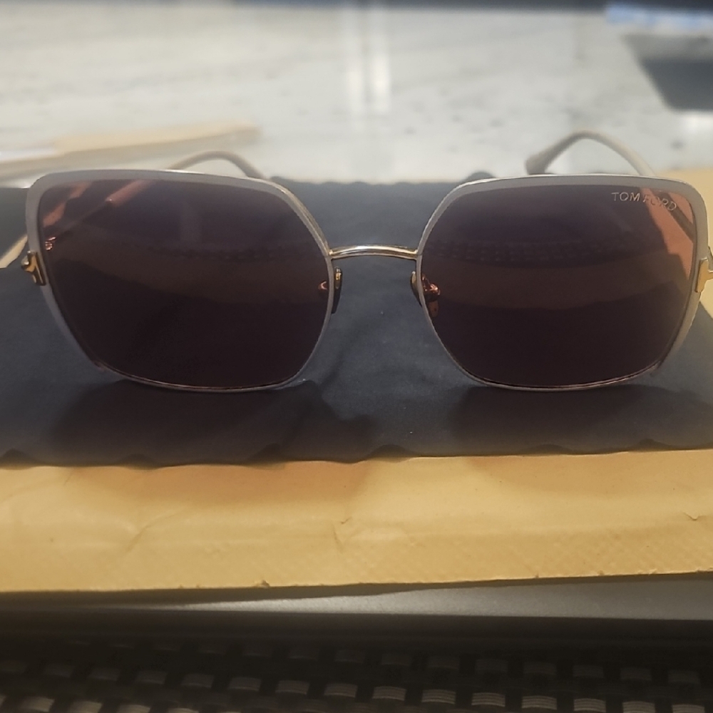Tom Ford Sunglasses with Gold Frame and Dark Lenses